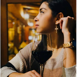 Meet your Posher, Laura